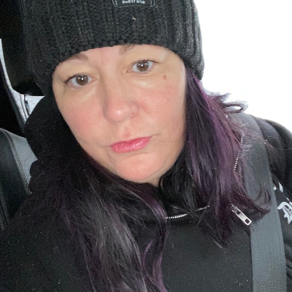 Meet your Posher, Diana - Picture 2 of 2